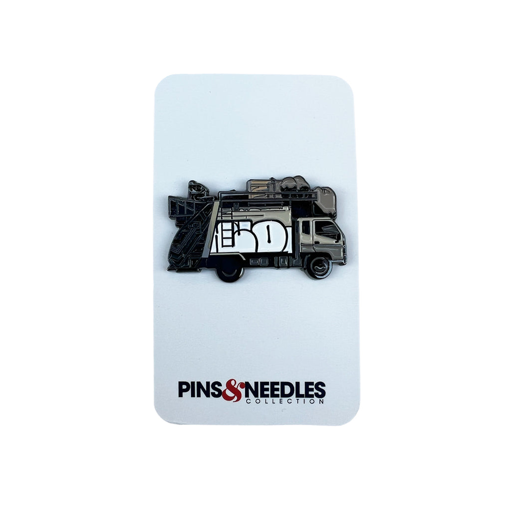 ZOMBRA Pins